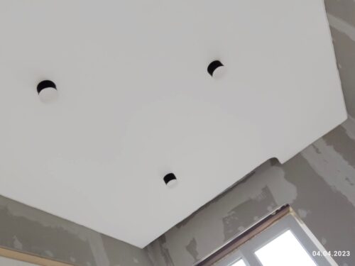 Старый надоевший потолок можно поменять за один день или даже за несколько часов! В апреле - со скидкой до 25% за каждый квадратный метр!